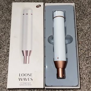 NWT T3 Loose Waves 1.5” Straight Barrel